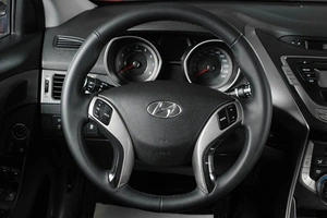 Седан Hyundai Elantra 2012 года, 1379000 рублей, Тюмень