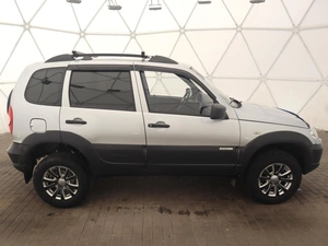Внедорожник Chevrolet Niva 2013 года, 610000 рублей, Орёл