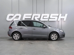 Хетчбэк Volkswagen Golf 2012 года, 729000 рублей, Воронеж