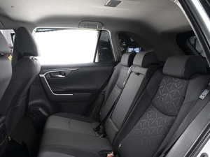 Внедорожник Toyota RAV4 2021 года, 3330000 рублей, Омск