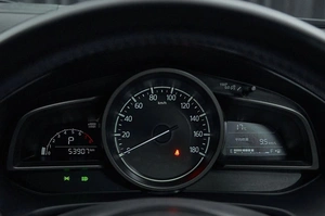 Седан Mazda Axela 2018 года, 1449000 рублей, Красноярск