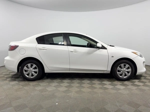 Седан Mazda 3 2013 года, 729900 рублей, Казань