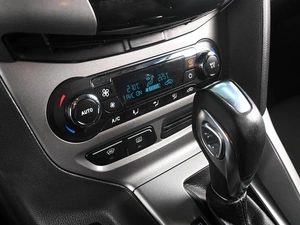 Седан Ford Focus 2013 года, 829000 рублей, Аксай