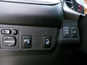 Внедорожник Toyota RAV4 2016 года, 2564700 рублей, Красноярск