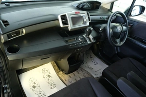 Минивэн Honda Freed 2013 года, 1189000 рублей, Омск