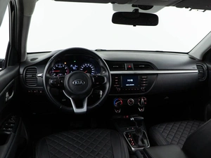 Хетчбэк Kia Rio X-Line 2018 года, 1372444 рублей, Москва