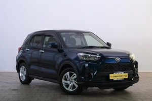 Внедорожник Toyota Raize 2020 года, 1599000 рублей, Омск