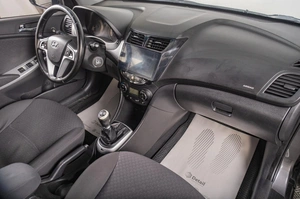 Хетчбэк Hyundai Solaris 2012 года, 859000 рублей, Томск