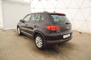 Внедорожник Volkswagen Tiguan 2016 года, 1750000 рублей, Обнинск
