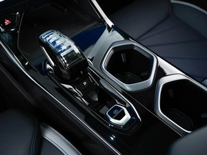 Внедорожник Geely Atlas 2024 года, 2923196 рублей, Москва