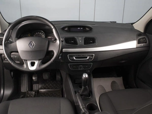 Хетчбэк Renault Megane 2012 года, 560000 рублей, Омск