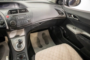 Хетчбэк Honda Civic 2008 года, 649000 рублей, Барнаул