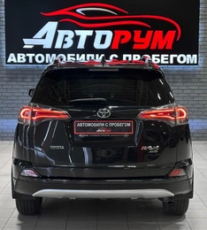 Внедорожник Toyota RAV4 2016 года, 2457000 рублей, Красноярск