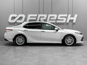 Седан Toyota Camry 2018 года, 2699000 рублей, Тюмень