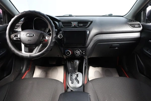 Седан Kia Rio 2013 года, 899000 рублей, Новосибирск
