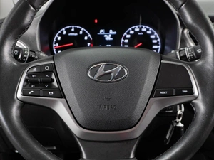 Седан Hyundai Solaris 2021 года, 1629000 рублей, Тюмень