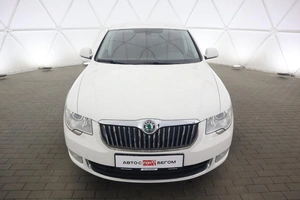 Седан Skoda Superb 2013 года, 1400000 рублей, Орёл