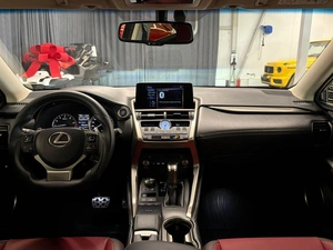 Внедорожник Lexus NX 2018 года, 2749000 рублей, Павловская Слобода