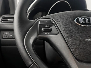 Хетчбэк Kia Rio 2016 года, 998900 рублей, Казань