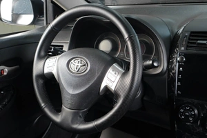 Седан Toyota Corolla 2008 года, 849000 рублей, Тюмень