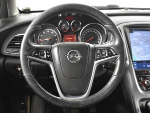 Хетчбэк Opel Astra 2013 года, 769900 рублей, Казань