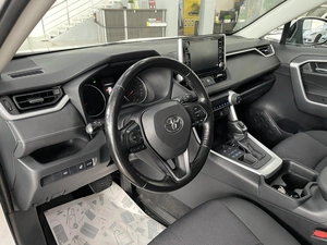 Внедорожник Toyota RAV4 2019 года, 2997000 рублей, Солонцы