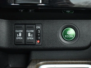 Минивэн Honda Stepwgn 2015 года, 1450000 рублей, Краснодар