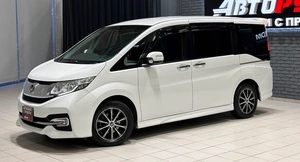 Минивэн Honda Stepwgn 2015 года, 1897000 рублей, Красноярск