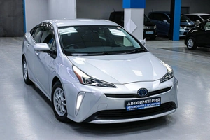 Лифтбек Toyota Prius 2019 года, 1738000 рублей, Солонцы