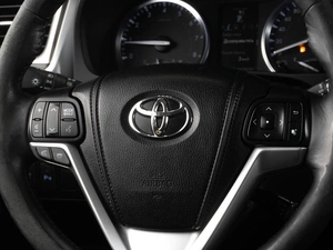 Внедорожник Toyota Highlander 2014 года, 2996000 рублей, Тюмень