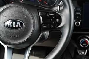 Хетчбэк Kia Rio X 2021 года, 1829000 рублей, Тюмень