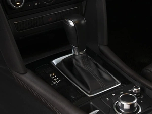 Внедорожник Mazda CX-4 2023 года, 2890000 рублей, Омск