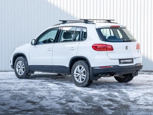 Внедорожник Volkswagen Tiguan 2015 года, 1690000 рублей, Краснодар