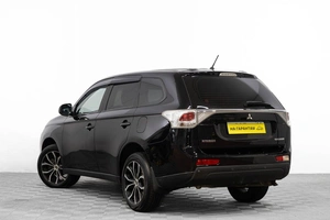 Внедорожник Mitsubishi Outlander 2013 года, 1639000 рублей, Барнаул