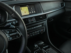 Седан Kia Optima 2019 года, 1939000 рублей, Кирилловка