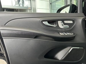 Минивэн Mercedes-benz V-класс 2023 года, 15150000 рублей, Уфа