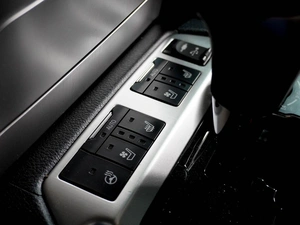 Внедорожник Toyota Land Cruiser 2019 года, 7899000 рублей, Воронеж