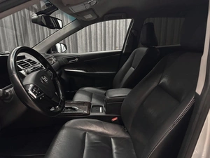 Седан Toyota Camry 2015 года, 1749000 рублей, Красноярск
