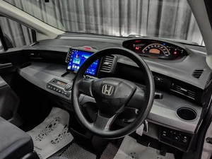 Минивэн Honda Freed 2010 года, 950000 рублей, Красноярск