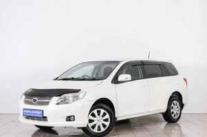 Универсал Toyota Corolla Fielder 2008 года, 799000 рублей, Красноярск