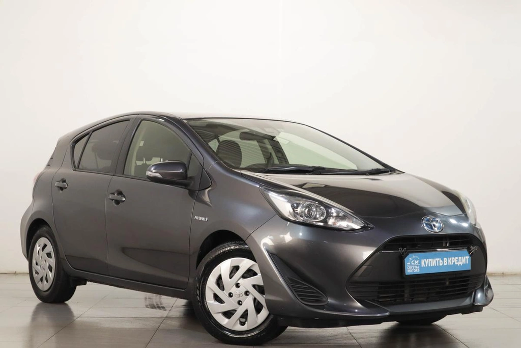 Хетчбэк Toyota Aqua 2018 года, 1269000 рублей, Челябинск
