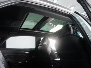 Седан Toyota Avalon 2023 года, 3699000 рублей, Красный Пахарь