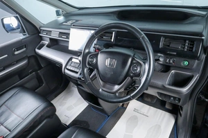 Минивэн Honda Stepwgn Spada 2016 года, 1489000 рублей, Челябинск
