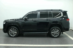 Внедорожник Toyota Land Cruiser 2021 года, 10390000 рублей, Красноярск