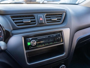 Хетчбэк Kia Rio 2017 года, 899000 рублей, Саратов