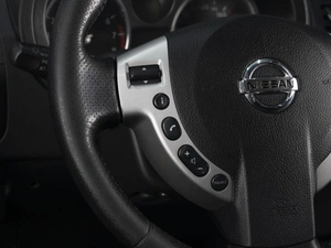 Внедорожник Nissan X-Trail 2010 года, 1050000 рублей, Омск