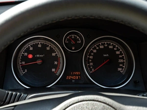 Хетчбэк Opel Astra GTC 2011 года, 710000 рублей, Краснодар