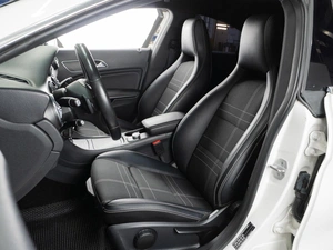 Седан Mercedes-benz CLA-класс 2015 года, 1999000 рублей, Тюмень