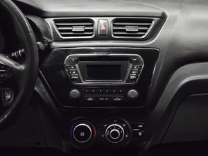 Хетчбэк Kia Rio 2014 года, 680000 рублей, Красноярск