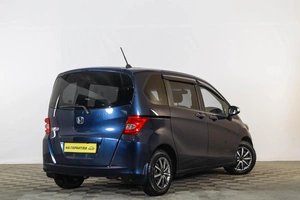 Минивэн Honda Freed 2011 года, 1079000 рублей, Тюмень